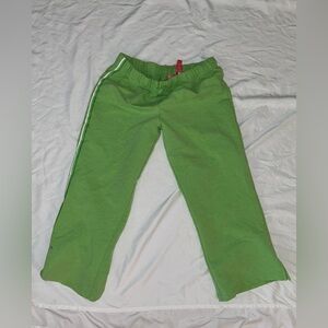 Green sweat- capris